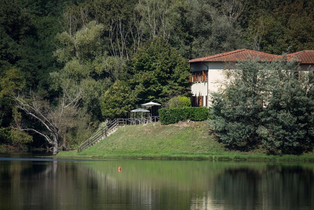 Hotel Del Lago Cavriglia Exteriör bild