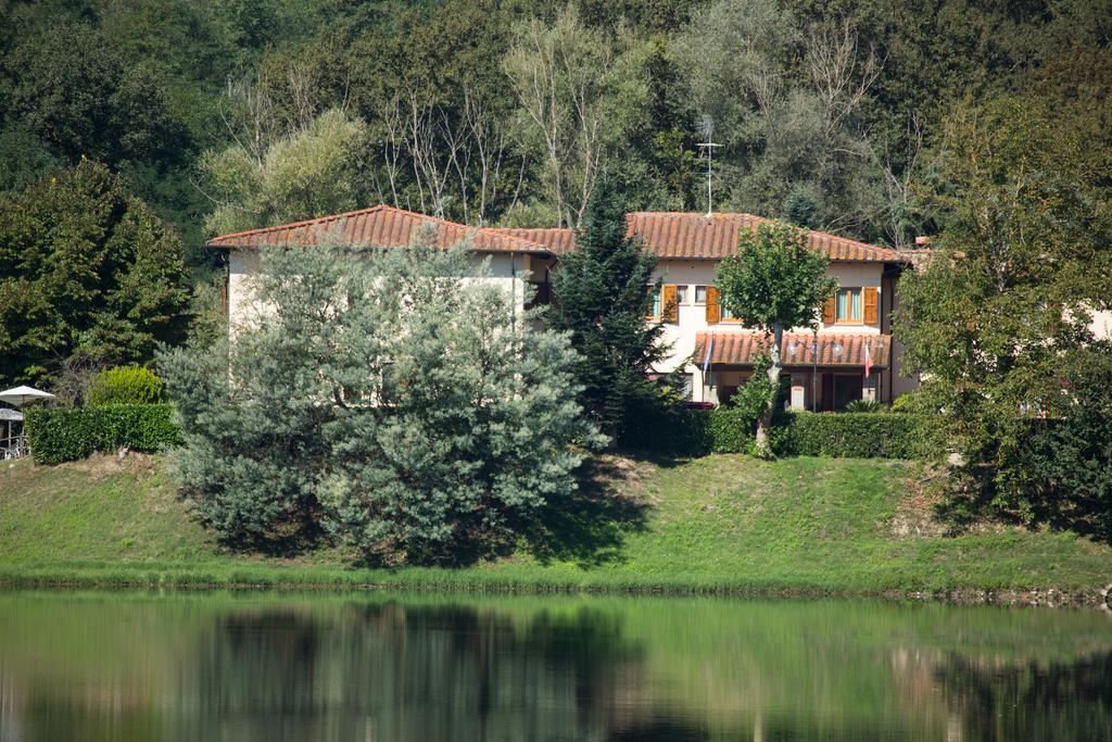 Hotel Del Lago Cavriglia Exteriör bild