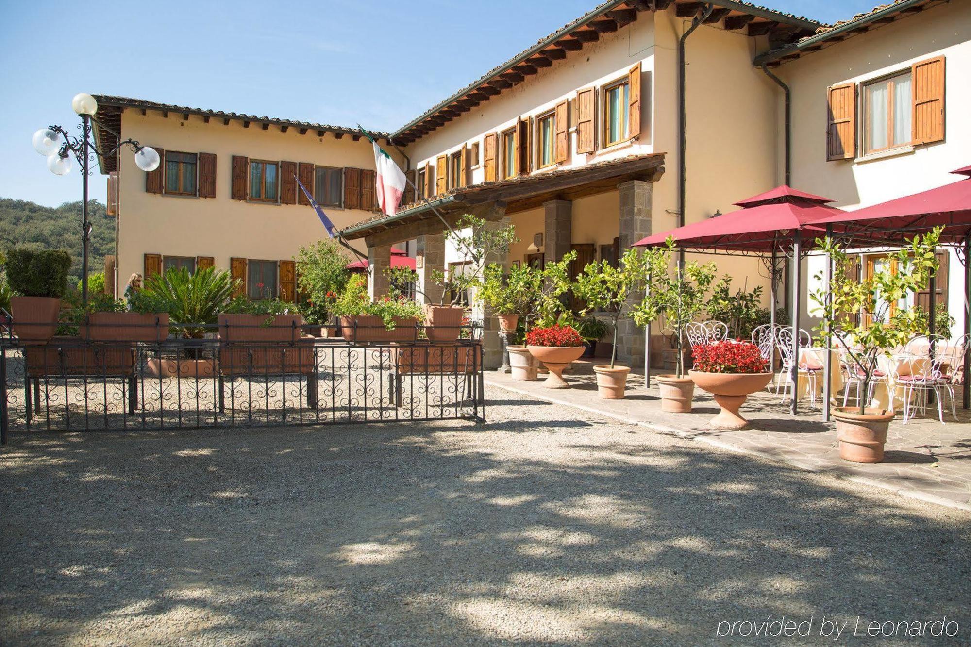 Hotel Del Lago Cavriglia Exteriör bild