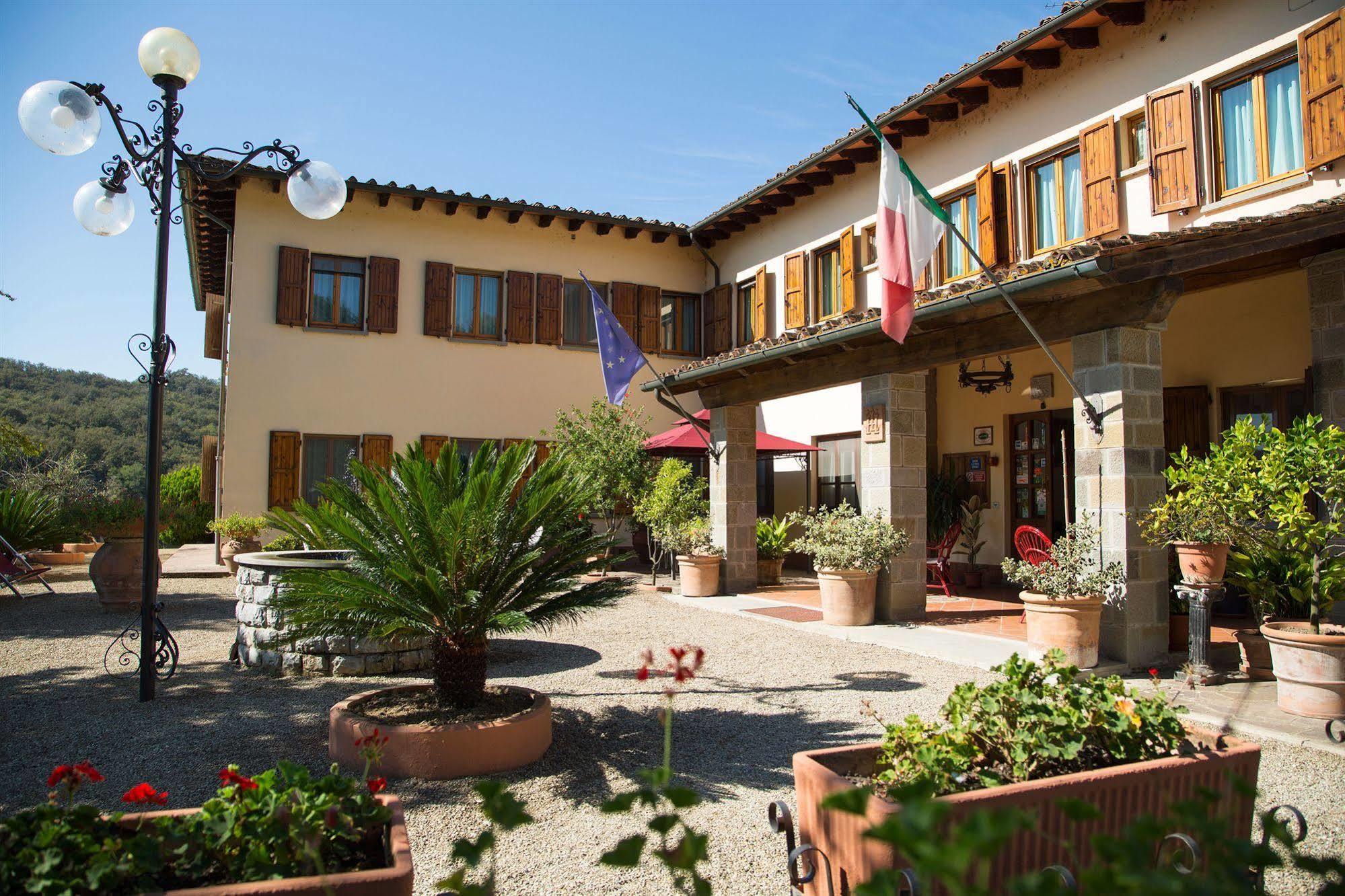 Hotel Del Lago Cavriglia Exteriör bild
