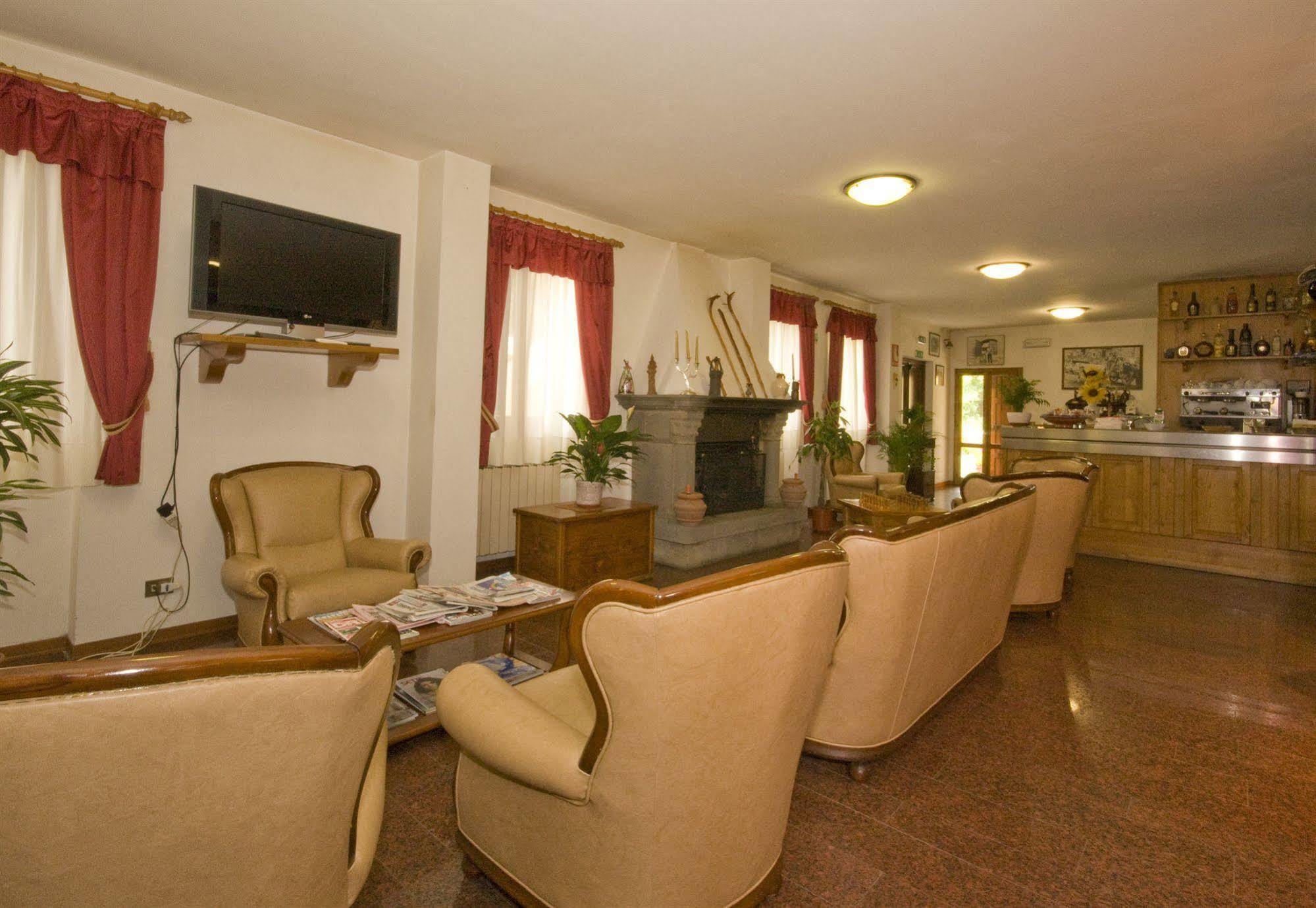 Hotel Del Lago Cavriglia Exteriör bild