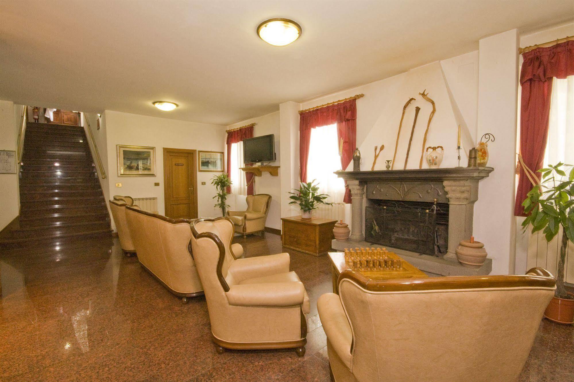 Hotel Del Lago Cavriglia Exteriör bild