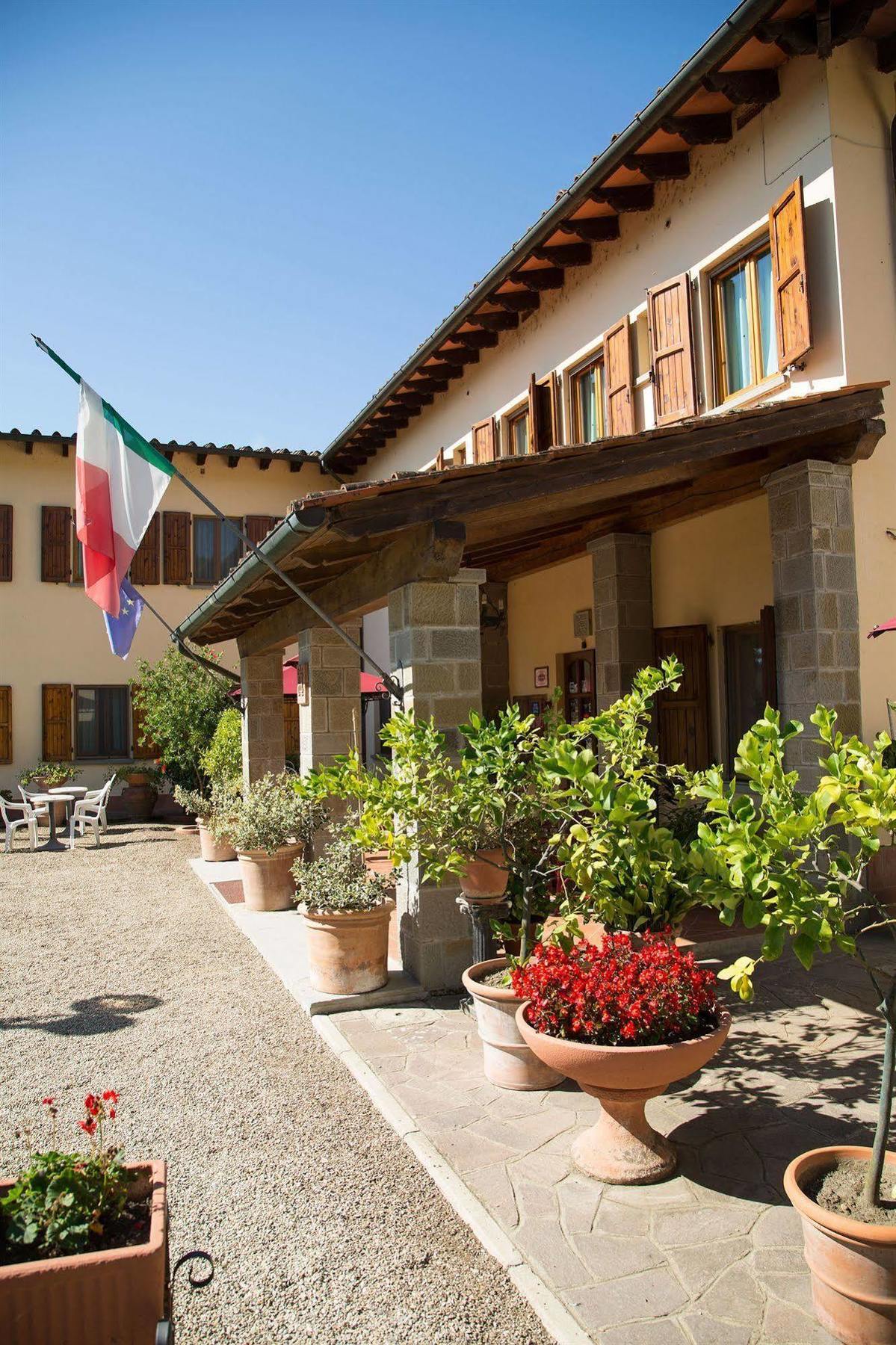 Hotel Del Lago Cavriglia Exteriör bild